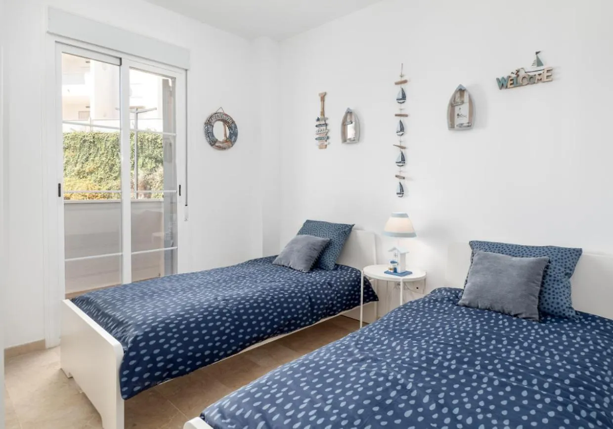 Small Oasis Manilva 0*,